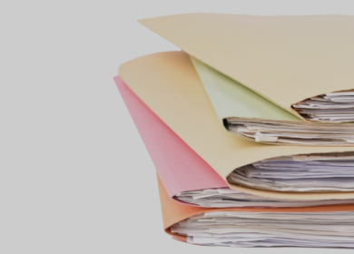 Jakie dokumenty warto mieć w domu „na wszelki wypadek”? Praktyczny poradnik dla każdej rodziny