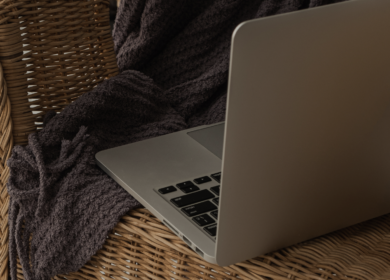 Jakie dokumenty warto mieć w domu „na wszelki wypadek”? Kompleksowy poradnik z perspektywy adwokata